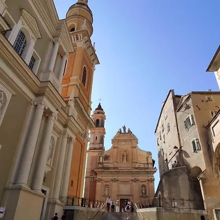 Logette A Ezio, Zone Pietonne *